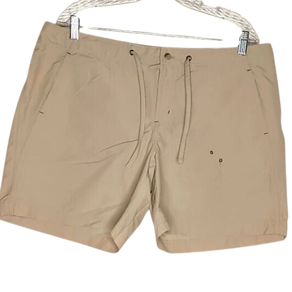 Columbia Beige/Khaki Activewear Shorts (EUC) - L